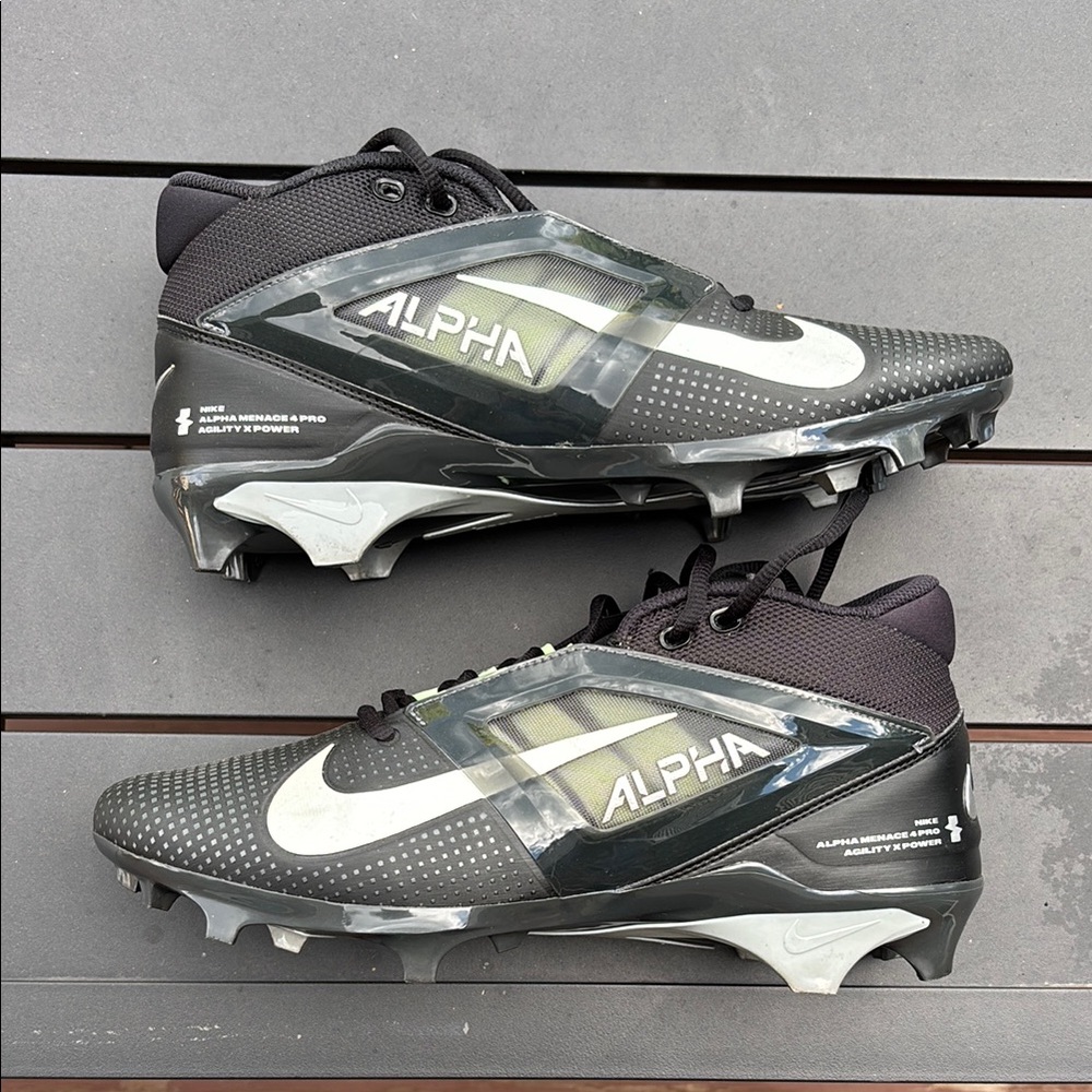 Nike Alpha Menace Football Cleats